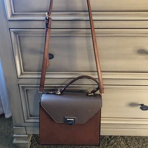 Crossbody dune purse